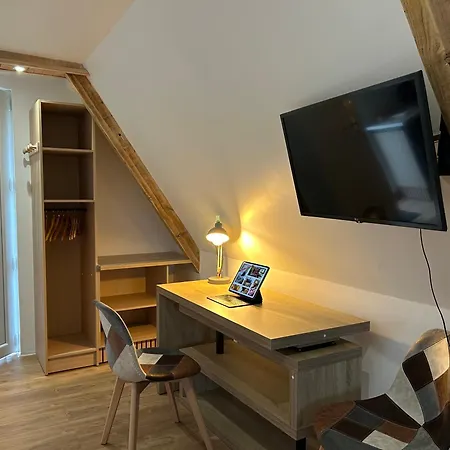 B&B Le Domaine De La Claire Fontaine -chambres D'hotes 4*