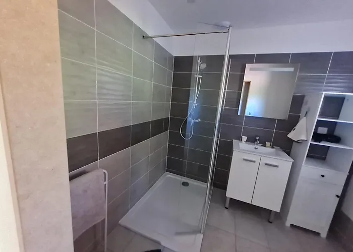 B&B Le Domaine De La Claire Fontaine -chambres D'hotes 4*