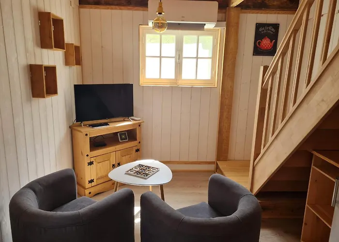 Le Domaine De La Claire Fontaine -chambres D'hotes 4*