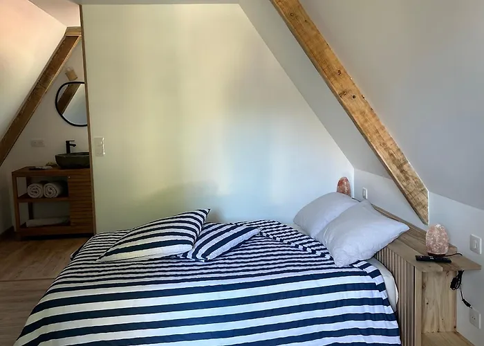 Le Domaine De La Claire Fontaine -chambres D'hotes 4*