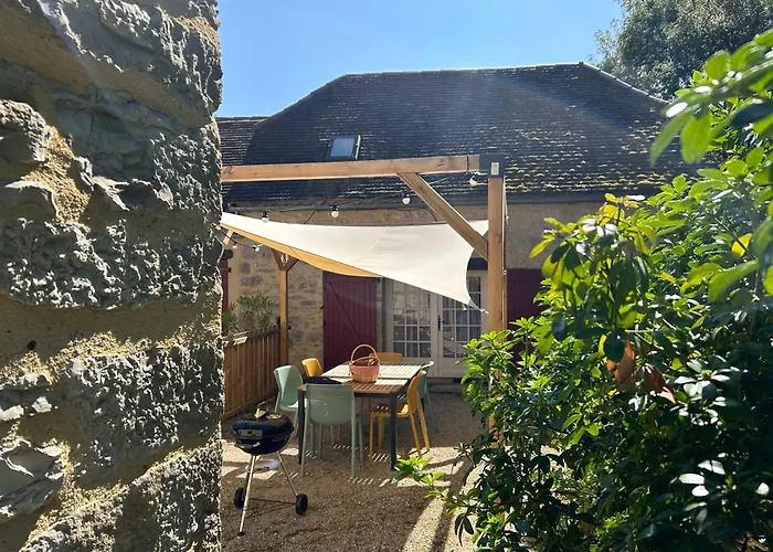 Le Domaine De La Claire Fontaine -chambres D'hotes B&B