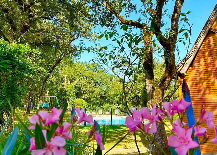 B&B Le Domaine De La Claire Fontaine -chambres D'hotes 4*