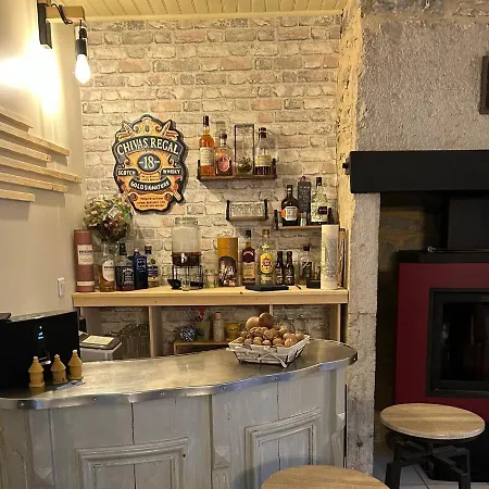 B&B Le Domaine De La Claire Fontaine -chambres D'hotes Montvalent