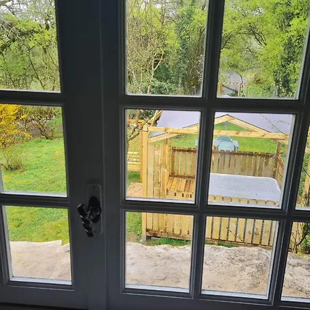 Le Domaine De La Claire Fontaine -chambres D'hotes 4*