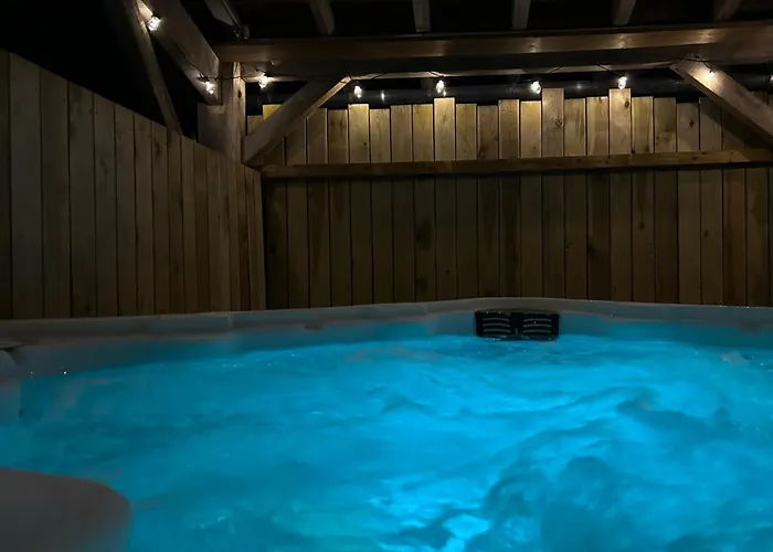 Le Domaine De La Claire Fontaine -chambres D'hotes Montvalent